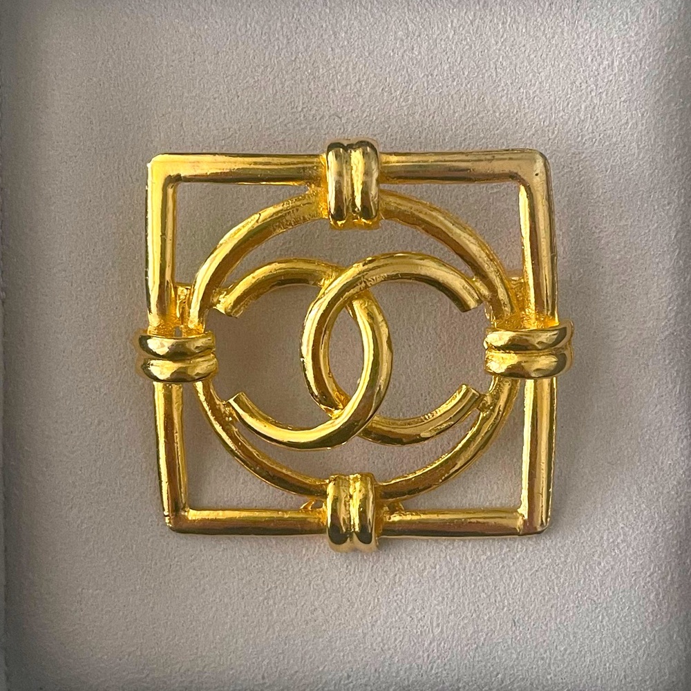 VINTAGE 1992 Chanel Square Logo Pin ✨AUTHENTIC✨